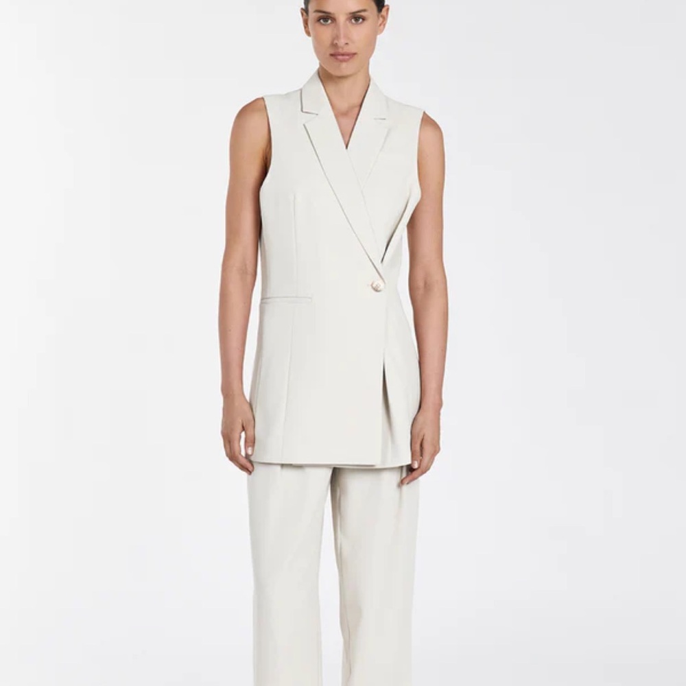 DISSH Cream / oak long line vest